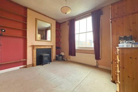 3 bedroom flat for sale, Carlyle Road, Ealing W5