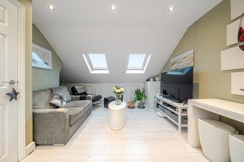 3 bedroom apartment for sale, The Heights, Northolt