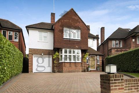 4 bedroom detached house to rent, CROOKED USAGE, FINCHLEY, N3