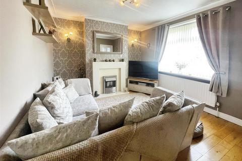 35 Leafield Crescent, Bradford, BD2 3SG