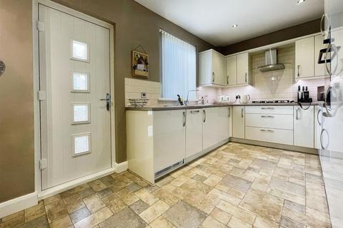 35 Leafield Crescent, Bradford, BD2 3SG