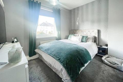 35 Leafield Crescent, Bradford, BD2 3SG