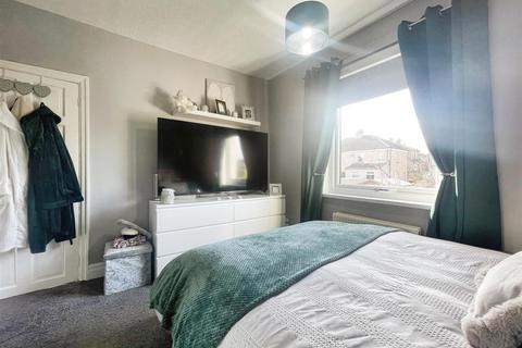 35 Leafield Crescent, Bradford, BD2 3SG