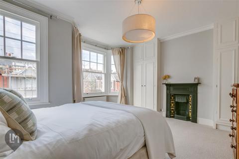 141 Trentham Street, London, SW18 5DH