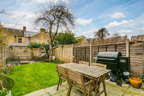141 Trentham Street, London, SW18 5DH