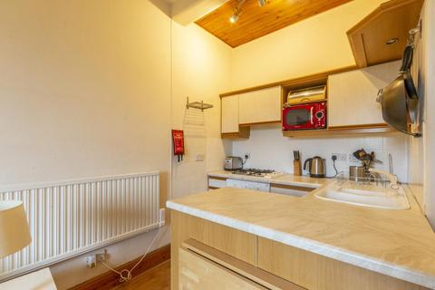 1 bedroom flat to rent, 2504L – Fountainbridge, Edinburgh, EH3 9RU