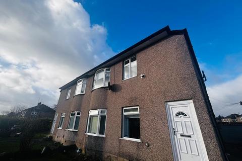 3 bedroom flat to rent, Lammermoor Avenue, Cardonald, Glasgow, G52