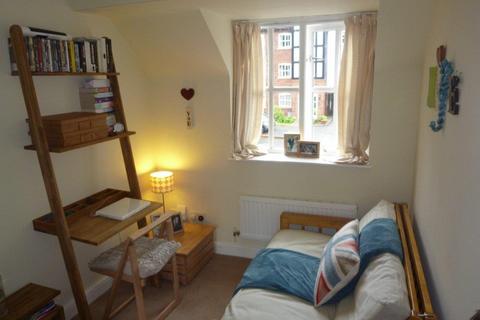 2 bedroom apartment to rent, Blossomfield Gardens, Blossomfield Road, Solihull, West Midlands