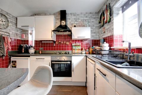 5 Mortimer Avenue, Anlaby, Hull, HU10 6UR