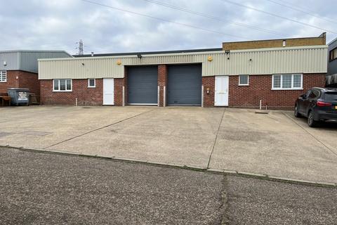 Industrial unit to rent, 12-13 Commerce Park, Whitehall Industrial Estate, Colchester, Essex, CO2