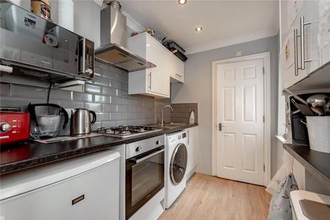 1 bedroom maisonette for sale, Lynchford Road, Farnborough, Hampshire, GU14