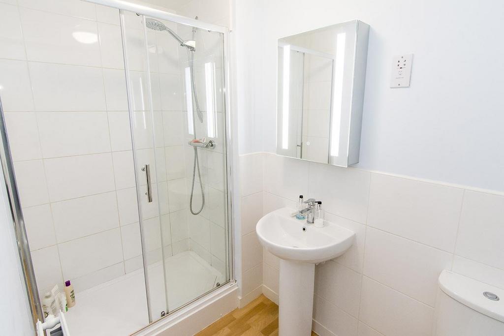 Jack & Jill En-Suite