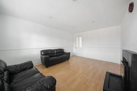 2 bedroom flat for sale, Saxby Road, London, SW2