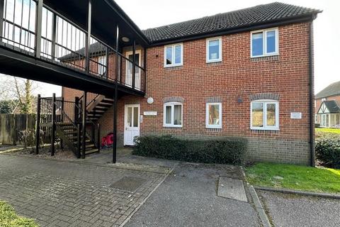 2 bedroom flat for sale, ADWOOD COURT, THATCHAM RG19