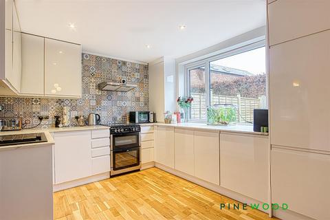 4 Blacks Lane, North Wingfield, Chesterfield, S42 5LW