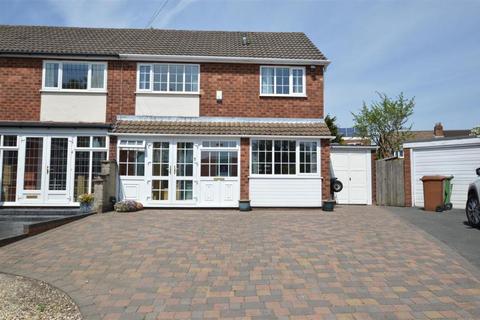 16 Crail Grove, Birmingham, B43 7QG