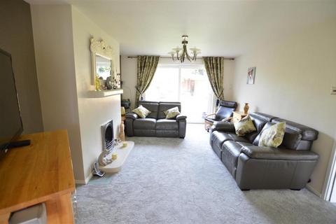 16 Crail Grove, Birmingham, B43 7QG