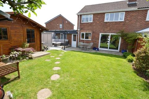 16 Crail Grove, Birmingham, B43 7QG