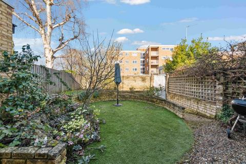 3 bedroom terraced house to rent, Rayners Road, Putney, London
