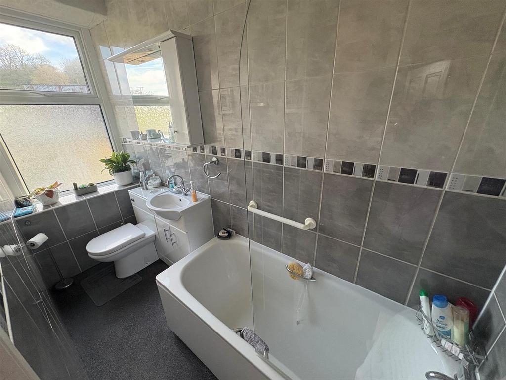 Newbath1.jpg