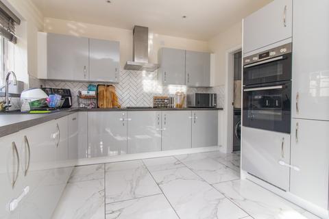 4 bedroom detached house for sale, Zouche Way, Bushby, LE7