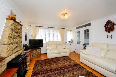 3 bedroom semi-detached house for sale, Guillemot Close, Blyth