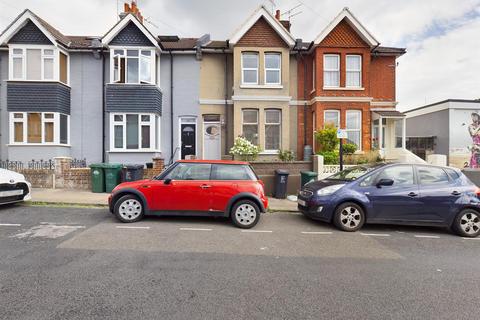 3 bedroom terraced house to rent, Shanklin Road, Brighton