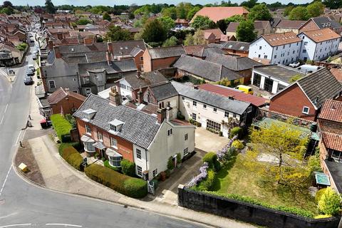 6 bedroom detached house for sale, Station Road, Harleston IP20