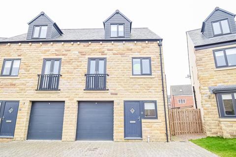 4 bedroom semi-detached house to rent, Horbury View, Wakefield WF5