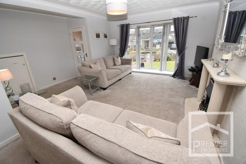 3 bedroom semi-detached house for sale, Calderbraes Avenue, Uddingston