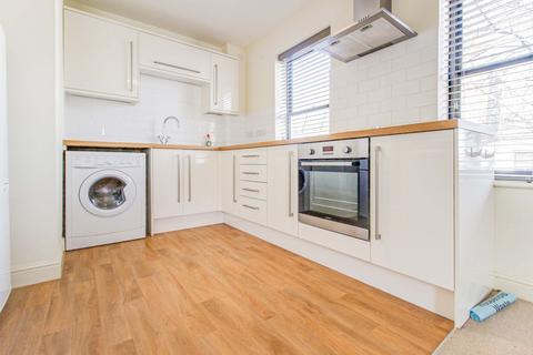 2 bedroom apartment to rent, Little London Court, Swindon SN1