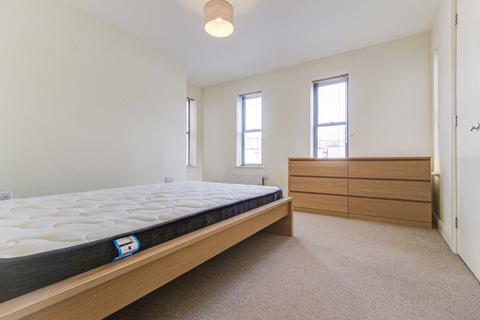 2 bedroom apartment to rent, Little London Court, Swindon SN1