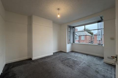 2 bedroom flat to rent, Lisle Street, Wallsend NE28