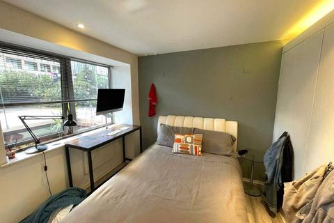 1 bedroom apartment to rent, Castlegate Apartments, 2 Chester Road, Manchester, M15