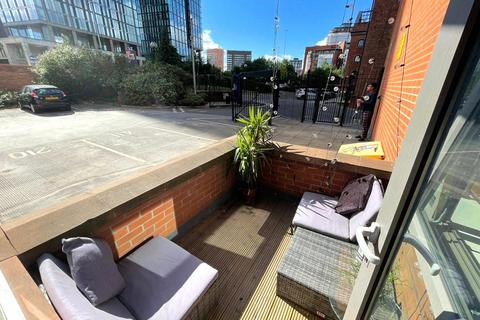 1 bedroom apartment to rent, Castlegate Apartments, 2 Chester Road, Manchester, M15