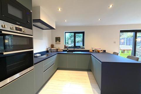 4 bedroom detached house for sale, Allerton Close, Westhoughton, Bolton