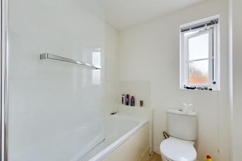 32 Fallows Road, Padworth, Reading, RG7 4GX