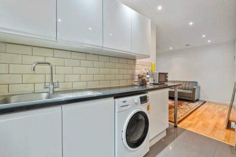 2 bedroom ground floor maisonette for sale, Braemar Avenue, London NW10