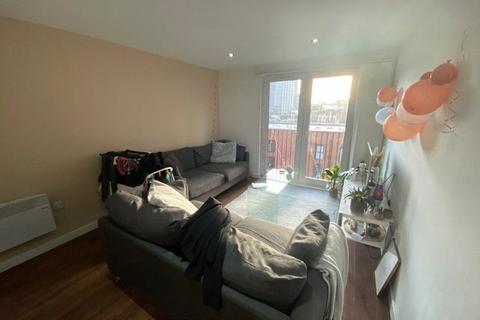 3 bedroom apartment to rent, Alto, Sillvan Way, Salford, M3