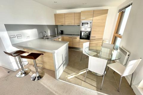 2 bedroom apartment to rent, Cypress Place, 9 New Century Park, Manchester, M4