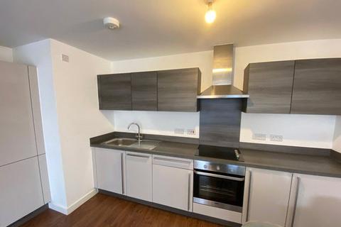 2 bedroom apartment to rent, Riverside, Lowry Wharf, Derwent Street, Salford, M5