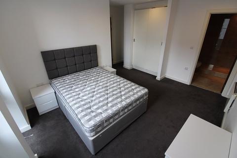 2 bedroom apartment to rent, Milliners Wharf, 2 Munday Street, Manchester, M4