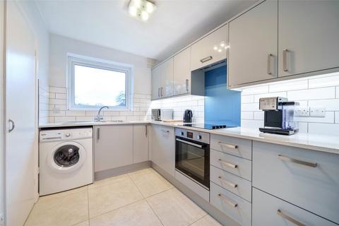 2 bedroom apartment for sale, Brittain Court, Berkshire GU47