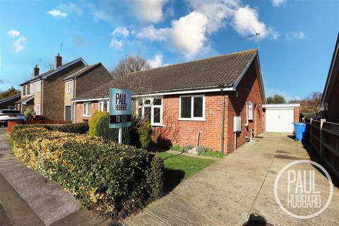 2 bedroom semi-detached bungalow to rent, Ubbeston Way, Pakefield, NR33