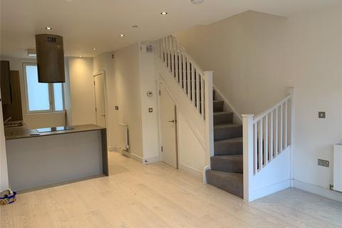 3 bedroom terraced house to rent, Carpino Place, Oldfield Road, Salford, M5