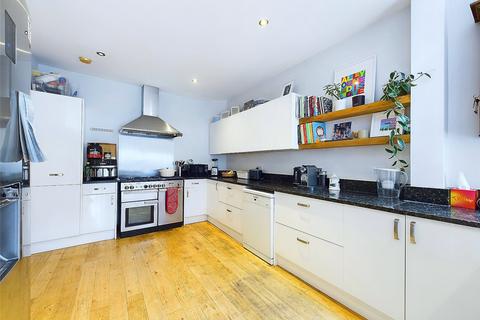 6 bedroom terraced house to rent, Amyand Park Road, St Margarets