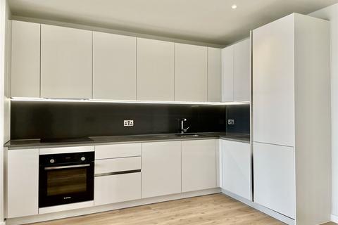 2 bedroom apartment to rent, The Gate, Meadowside, 21 Aspin Lane, Manchester, M4