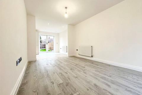 4 bedroom semi-detached house to rent, Woodland, Abbey Road, B67
