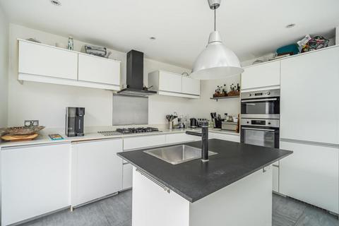 3 bedroom end of terrace house for sale, Rudolph Road, Bushey WD23