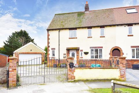 undefined, Holmefield Road, Ripon